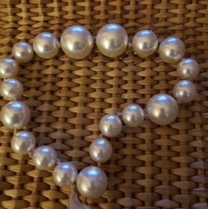 Pearl necklace
